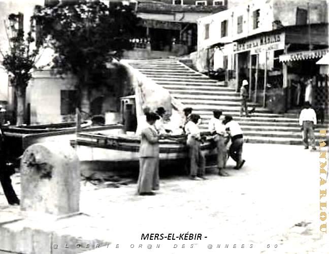 Mers-El-Kebir - Centre du Village.jpg